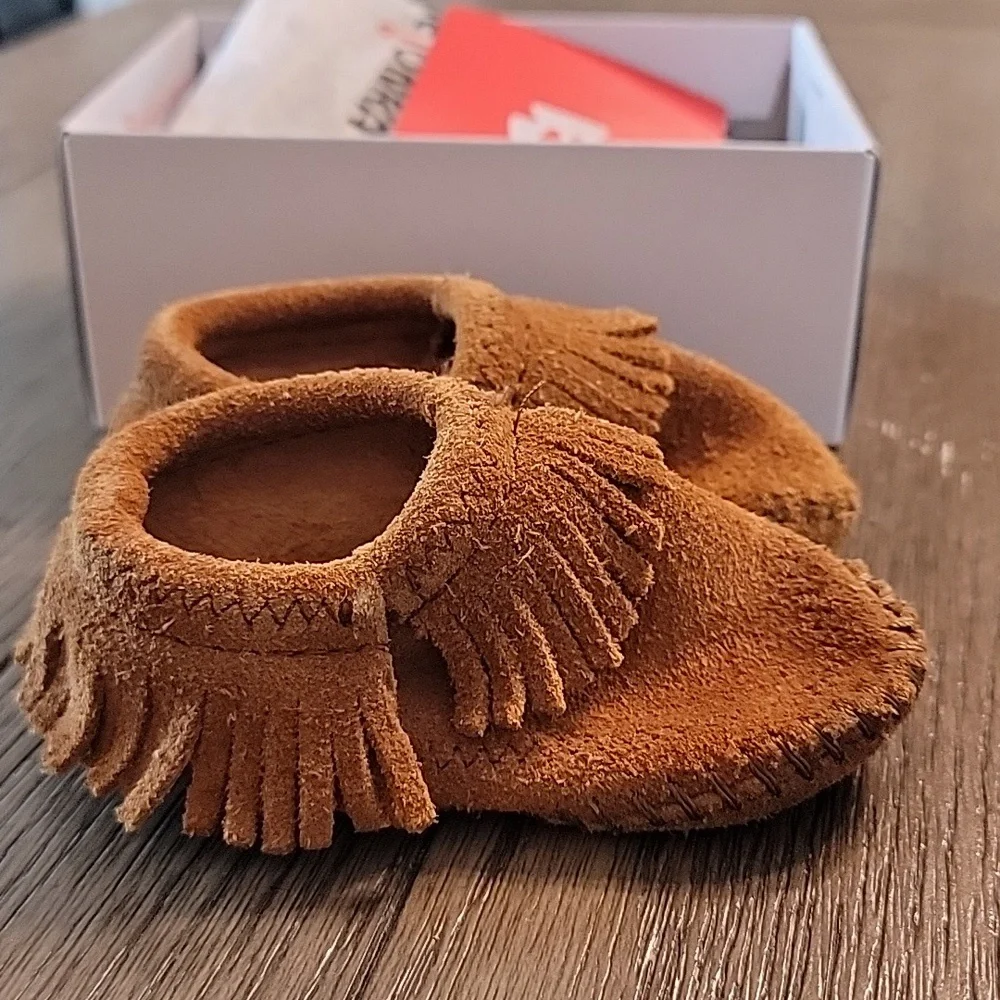 Minnetonka Moccasins Riley Bootie- Tan Fringe~ Size 3 Infant